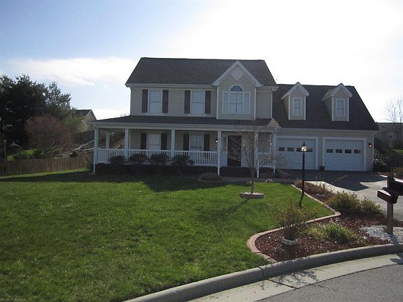 2nd image of 294 Citrine Ct