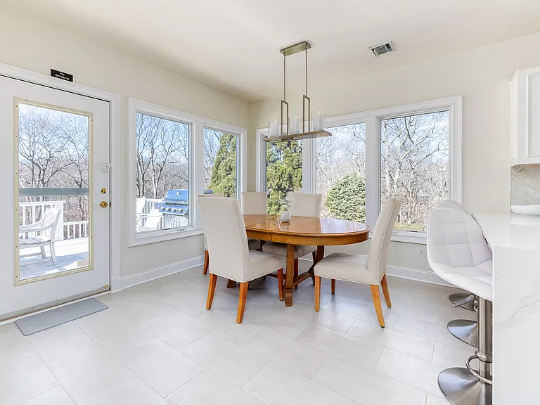 6 Little Ct — Photo 16