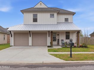 105 Ember Grove Xing, Lafayette, LA 70508