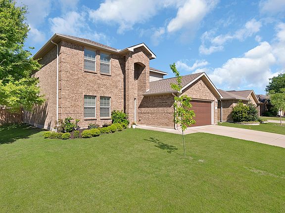 2nd image of 5212 Bluewater Dr