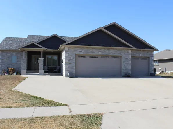 1401 N 20th St, Clear Lake, IA 50428