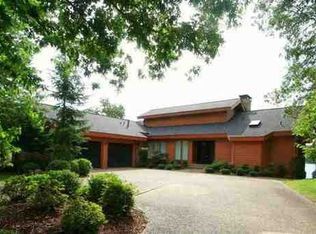 124 Hamilton Pl, Hot Springs, AR 71913