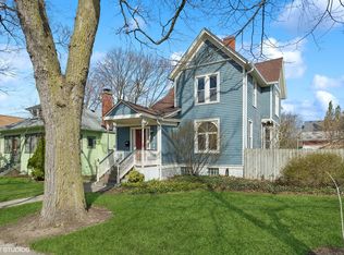 1211 Main St, Evanston, IL 60202