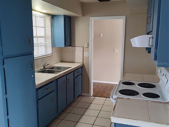 3rd image of 8103 Trionfo Ave