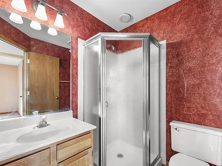 2516 Live Oak Ln — Photo 18