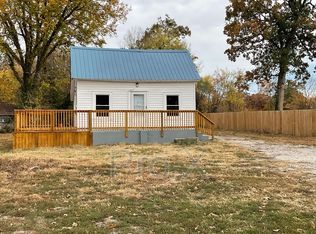 1209 S Duquesne Rd, Joplin, MO 64801