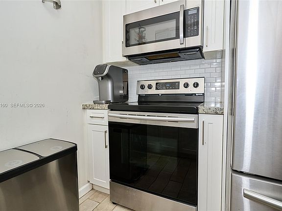 3rd image of 8240 SW 210th St APT 207