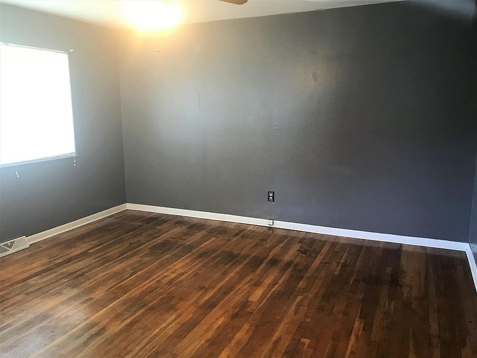 2nd image of 111 W South St