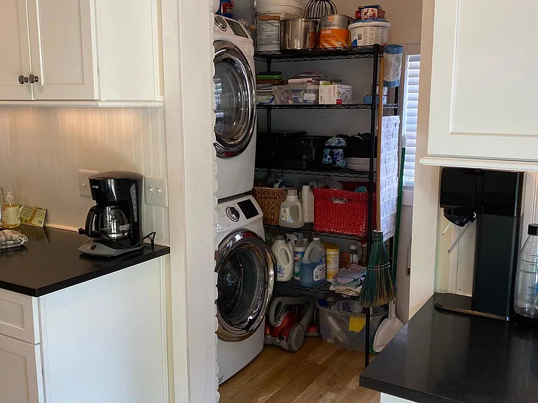 528 Snyder Ave — Photo 15