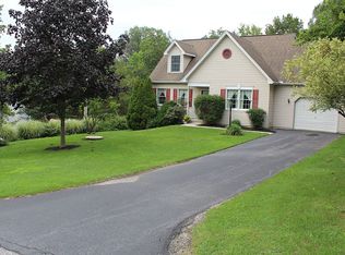 15 Mountain View Ct, Wellsville, PA 17365
