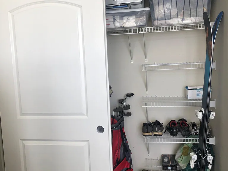 Closet in second bedroom