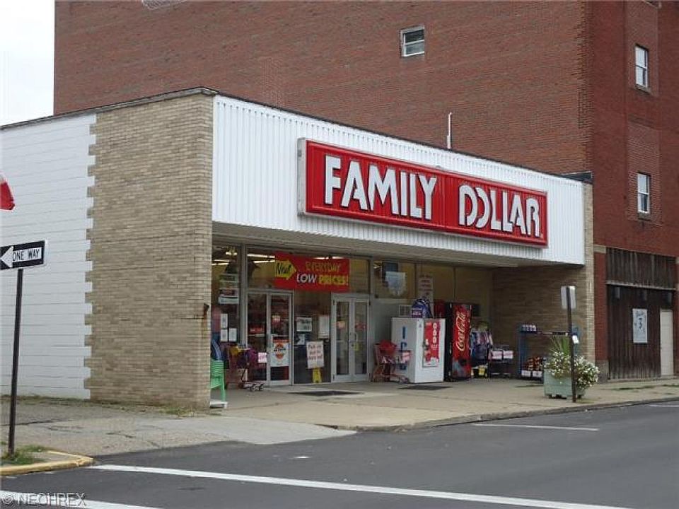 1st image of 124 S Main St