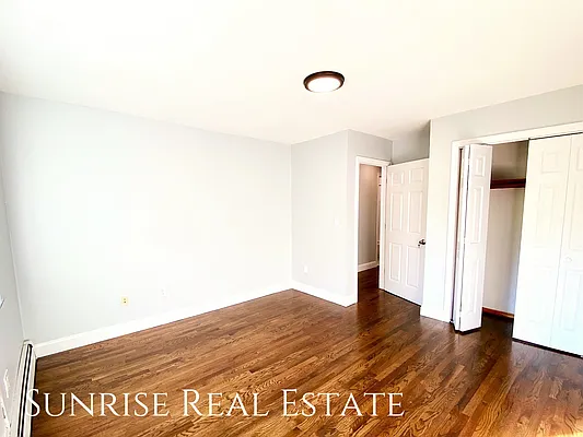 Rented by Sunrise Real Estate | media 20