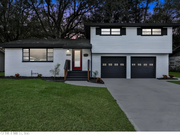 8266 SANLANDO Avenue, Jacksonville, FL 32211