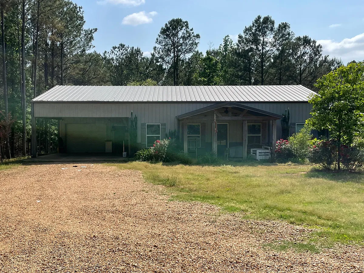Building Photo - 839 Cedar Hill Dr