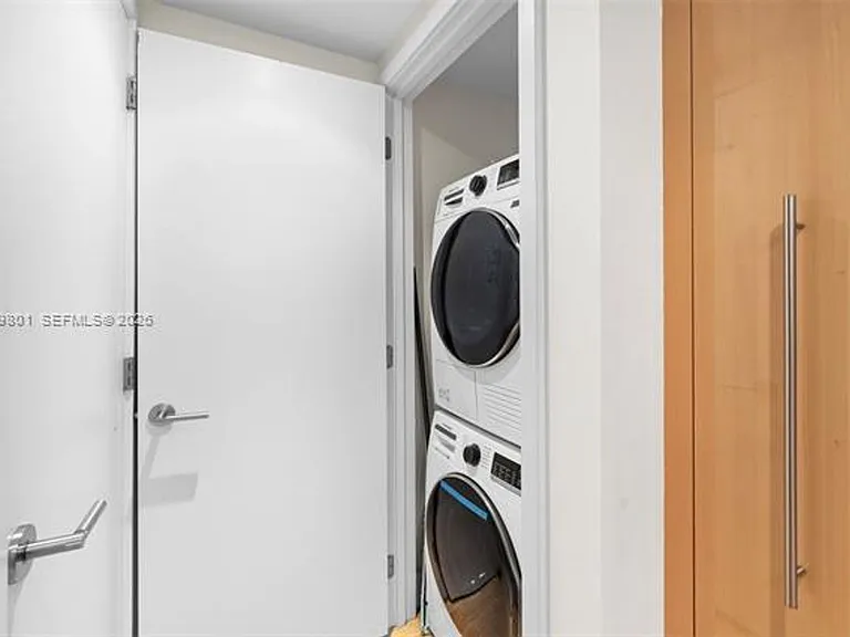 6801 Collins Avenue Cu #1409 — Photo 9