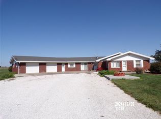 22097 Maple Summit Rd, Jerseyville, IL 62052