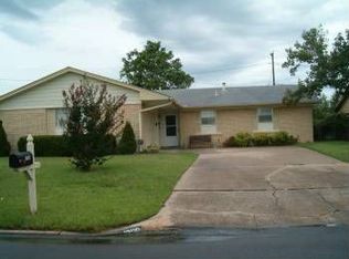 1300 W School St, Claremore, OK 74017