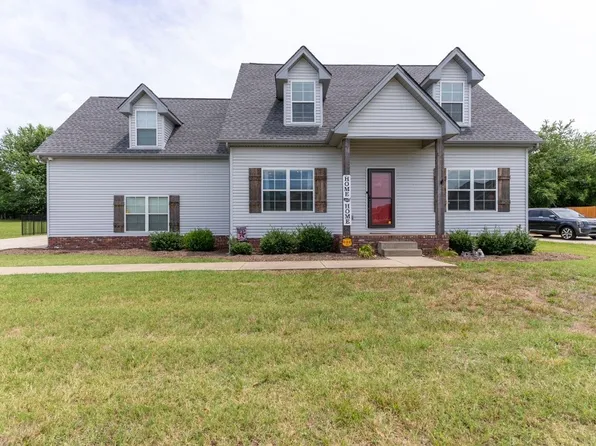 1244 Leaf Ln, Ashland City, TN 37015