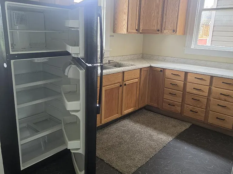 310 Maryland Ave — Photo 22
