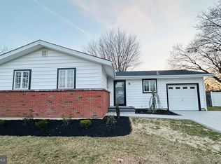 21 Rolling Ln, Hamilton, NJ 08690