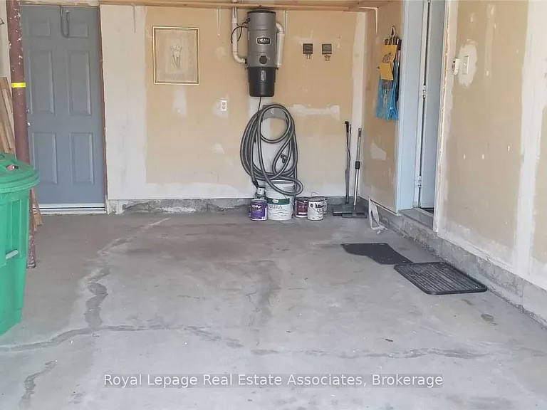 5749 Retreat St — Photo 21