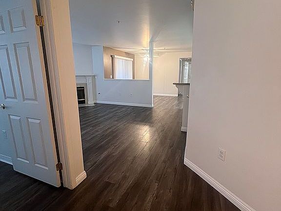 3rd image of 100 N River Cir Unit 103