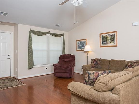 5th image of 517 Southpoint Dr
