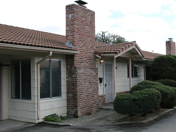 2nd image of 3341 Somerset Ave