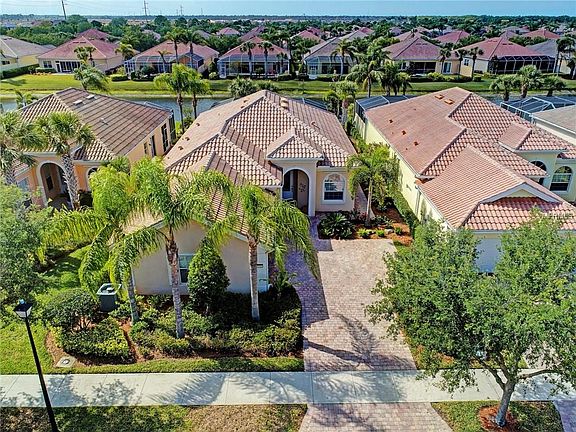 2nd image of 5969 Roseto Pl