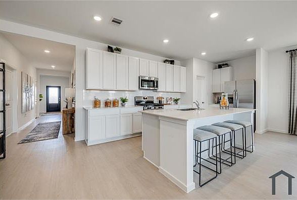 1st image of 26518 Foxtail Fern Dr
