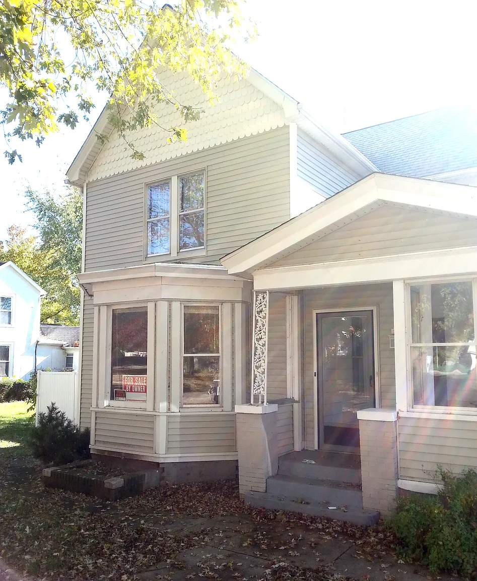 206 W 4th St photo 1