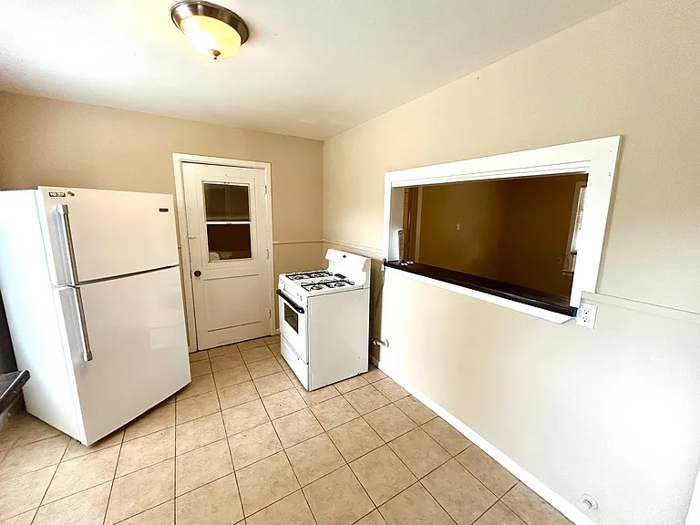 218 La Manda Blvd — Photo 7