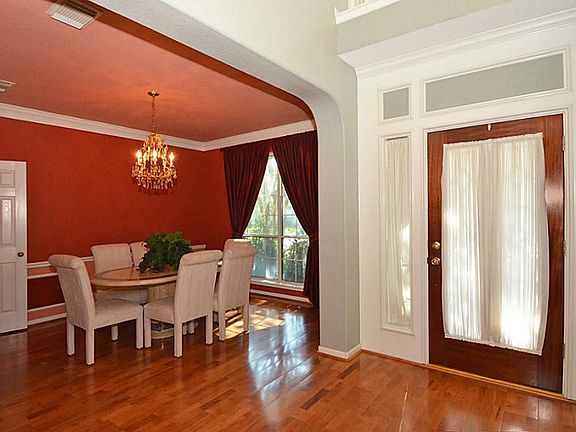 Extensive crown molding add to the classic style of this fine home! The formal dining sets the tone for holiday celebrations!