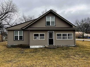 312 E Walnut St, Clinton, MO 64735