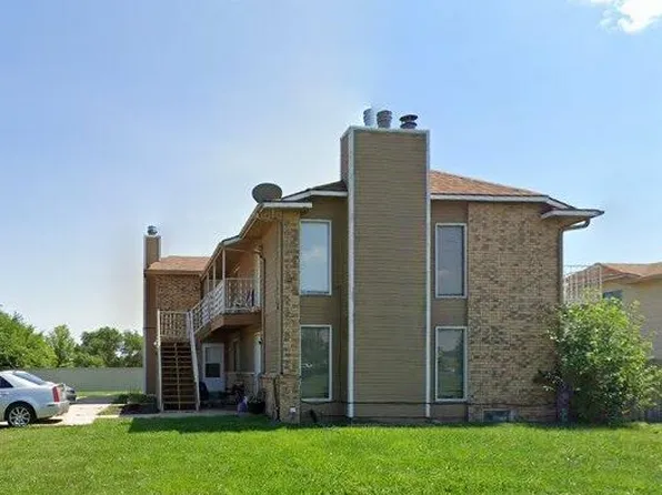 1615 E Walnut Grove Rd, Derby, KS 67037