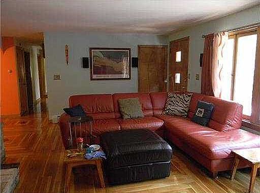 5th image of 42 Lorraine Ave