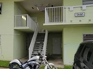 7610 SW 82nd St APT J207, Miami, FL 33143
