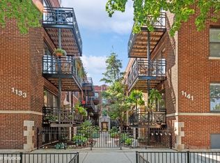 1137 W Grace St APT 2E, Chicago, IL 60613
