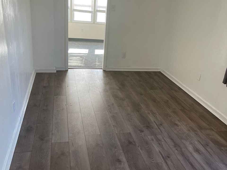 1st image of 6822 Dale Ave