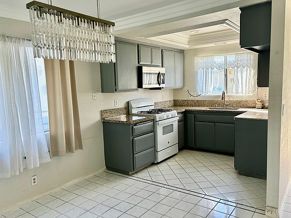 3rd image of 5136-38 Canoga St #5138