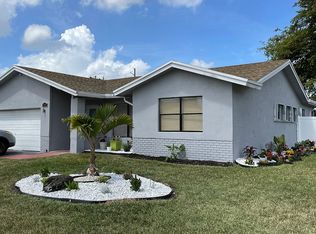 9501 NW 83rd St, Tamarac, FL 33321
