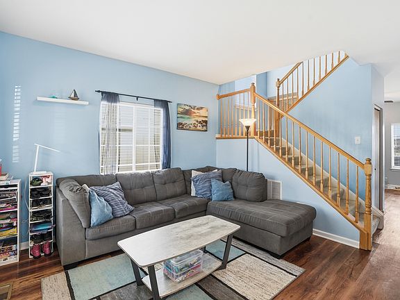 3rd image of 1406 Plantain Dr