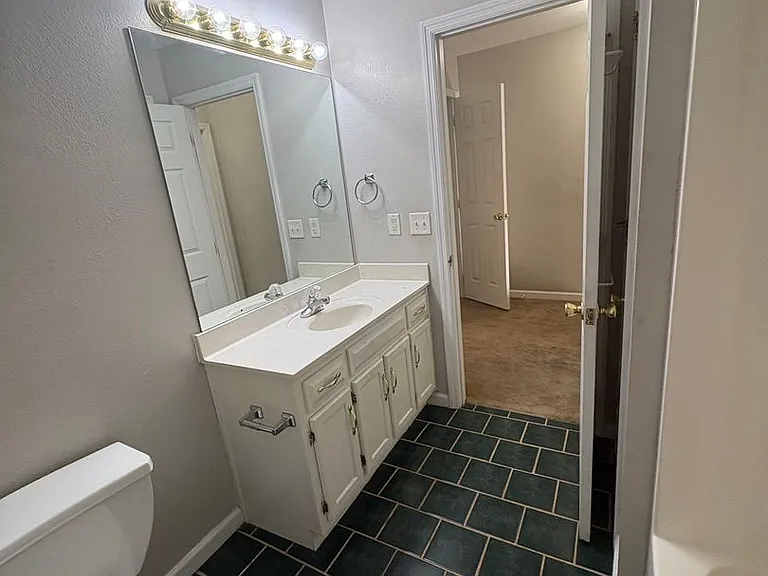 1106 Carline Rd — Photo 24