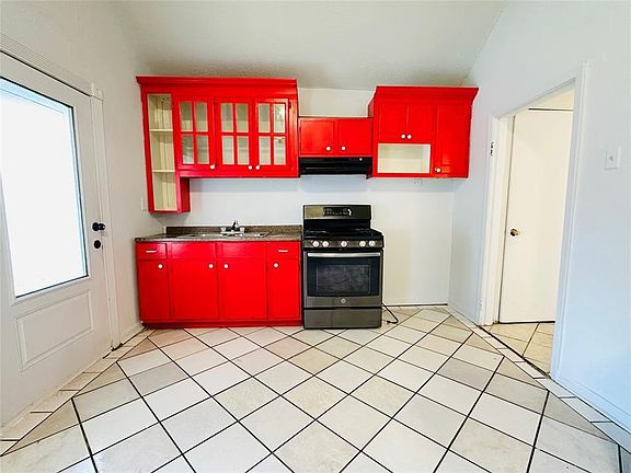 4th image of 2534 Mierianne St