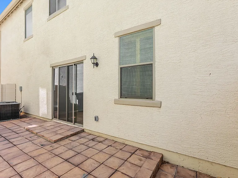 1648 E Joseph Way — Photo 15
