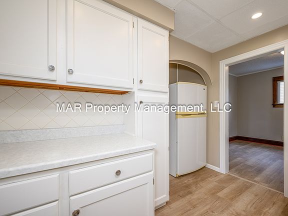 3rd image of 254 Malacca St