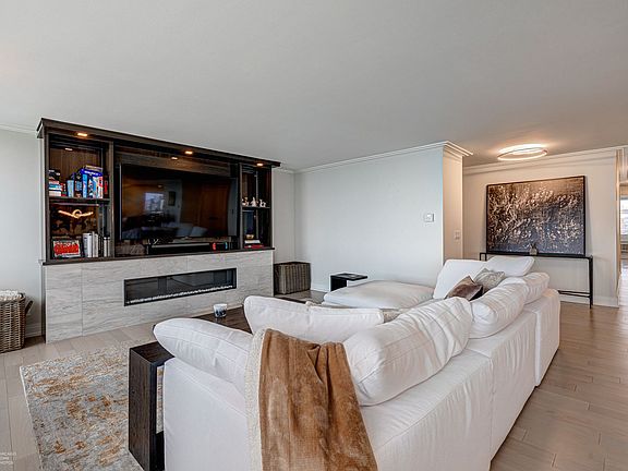 4th image of 1110 N Lake Shore Dr APT 30N