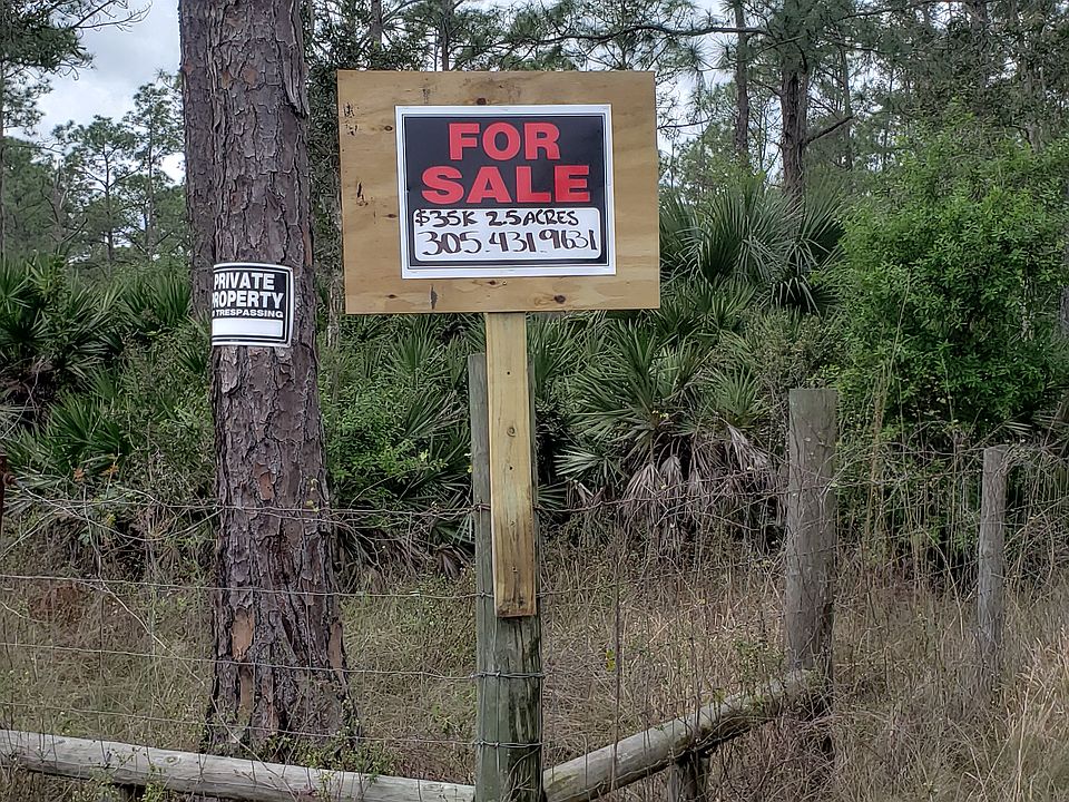 1st image of 1001 Yeehaw Ave