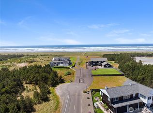 1611 Ocean Beach Blvd S #7, Long Beach, WA 98631